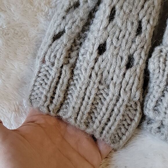 Free People wool mohair blend mesh cable knit chunky sweater size M - Picture 7 of 10